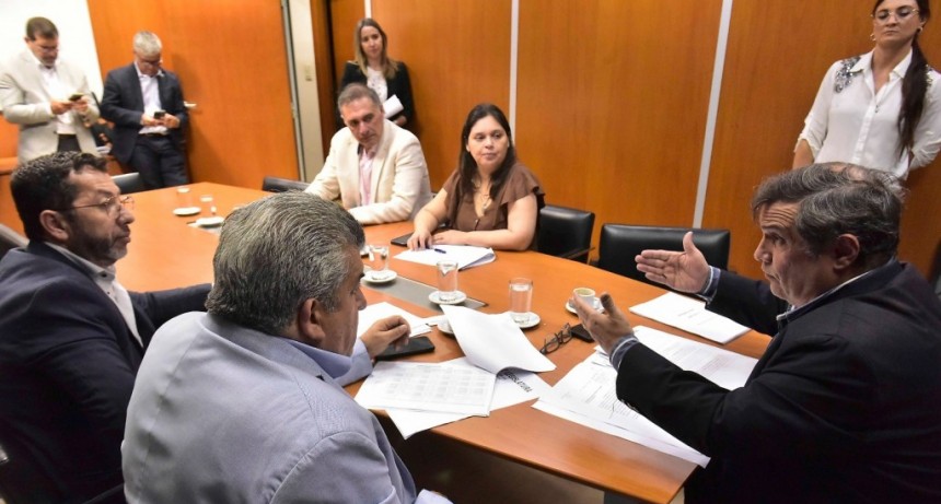 Avanza el Presupuesto 2026: Legislatura citará al ministro Abad para explicar los lineamientos