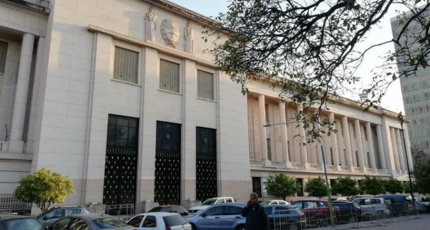 El Gobierno tucumano inyecta $15.000 millones al Poder Judicial para salarios en vísperas de cambios en la Corte