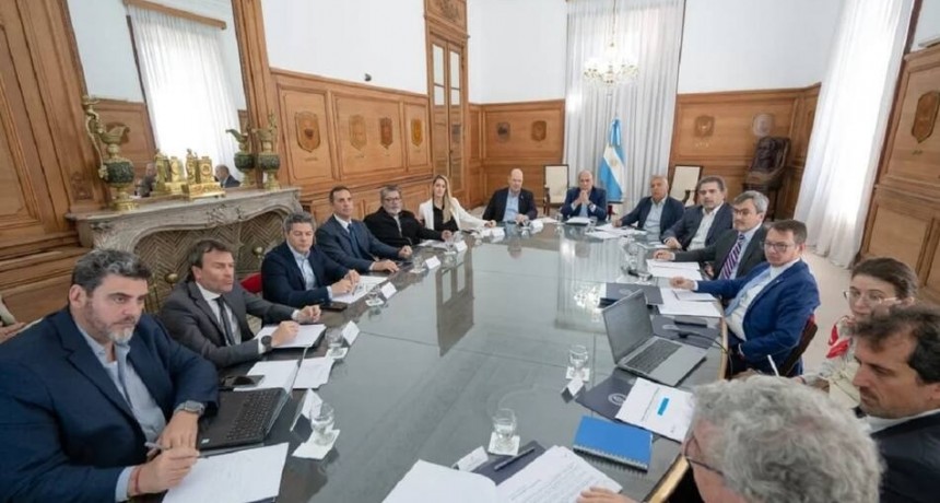 Última reunión del Consejo de Mayo: Adorni liderará la definición de las reformas laboral y educativa