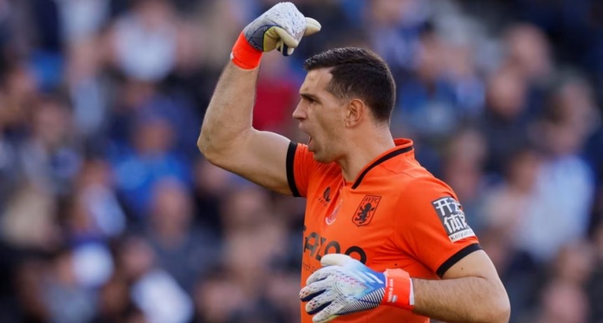 El Inter de Milán mira al Dibu Martínez como posible reemplazo de Sommer