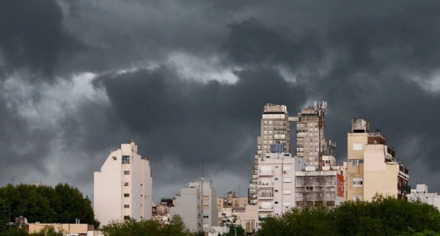 Alerta amarillo por tormentas en Tucumán: el pronóstico del fin de semana largo