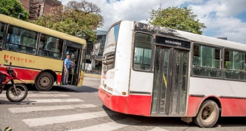 Empresarios del transporte advierten que no pueden pagar aguinaldos y salarios
