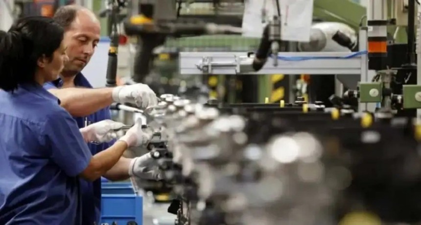 La actividad económica mantiene su ritmo expansivo con un crecimiento del 4,6% interanual en octubre