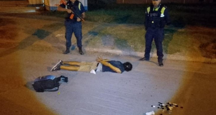 Joven fue detenido en el centro con 25 dosis de cocaína listas para la venta