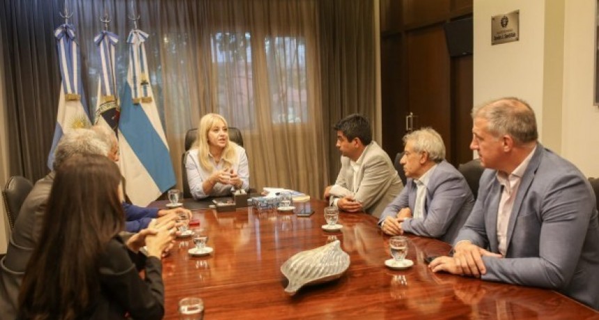 La intendenta Chahla y legisladores acordaron acciones para potenciar el desarrollo del ciclismo