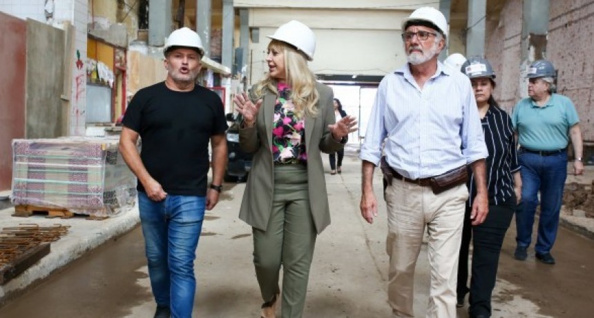 La intendenta supervis&oacute; el avance de las obras en el Mercado del Norte