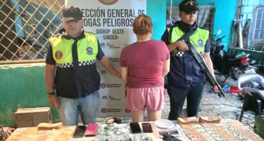Fue aprehendida tras hallar en su casa coca&iacute;na, marihuana y una pistola