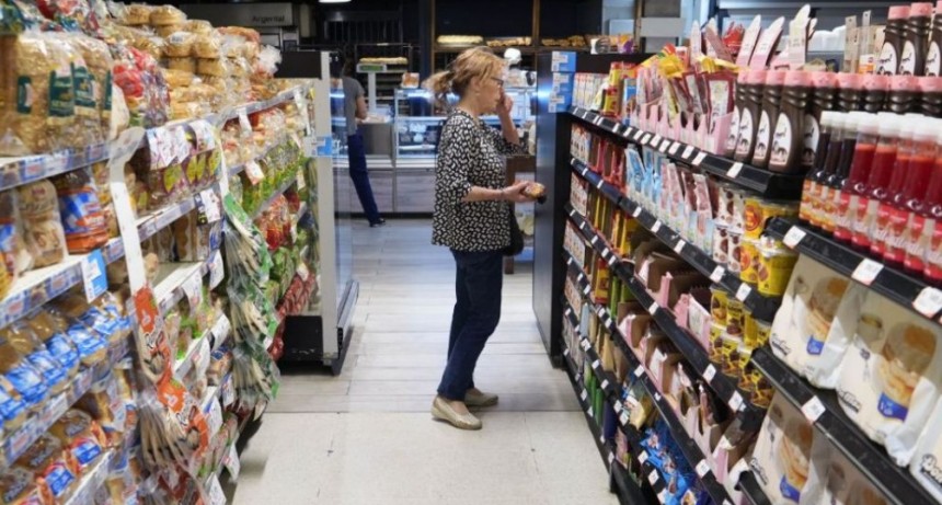 Estiman que la inflaci&oacute;n rondar&aacute; el 30% en diciembre: qu&eacute; se espera para enero