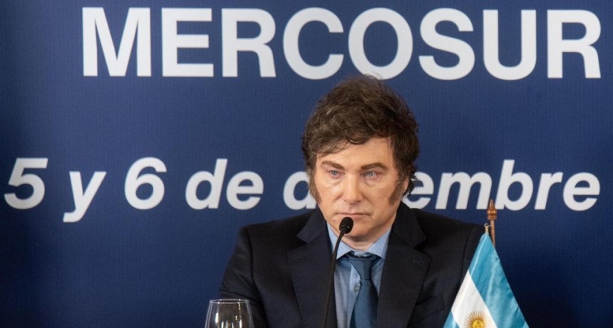 Javier Milei asumió la presidencia del Mercosur con un chiste particular