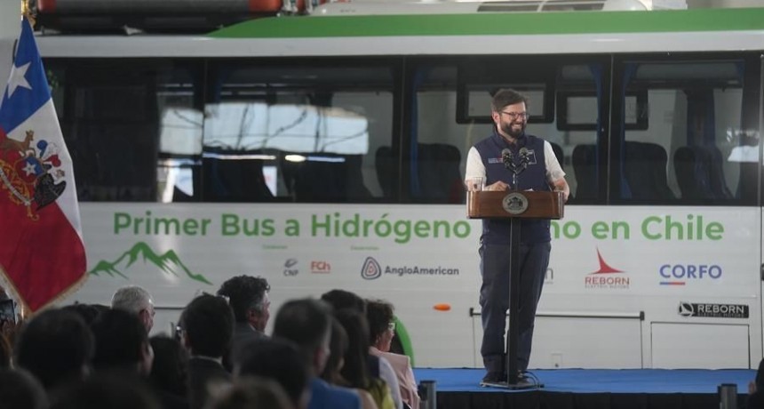 Chile presentó el primer colectivo a hidrógeno fabricado en el país