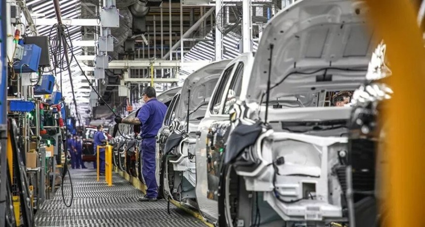 Automotrices anticipan crecimiento en 2025