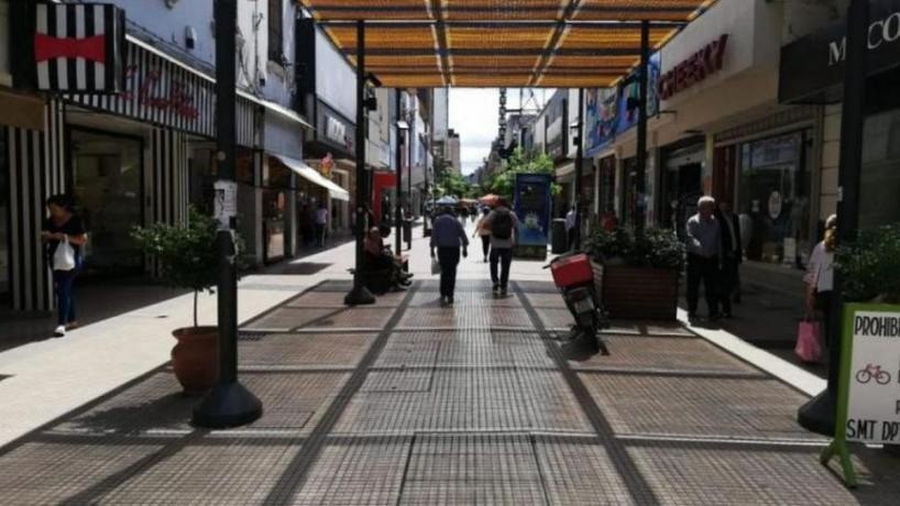 Fin de semana largo: el comercio tucumano se prepara para un lunes mayoritariamente cerrado por el feriado