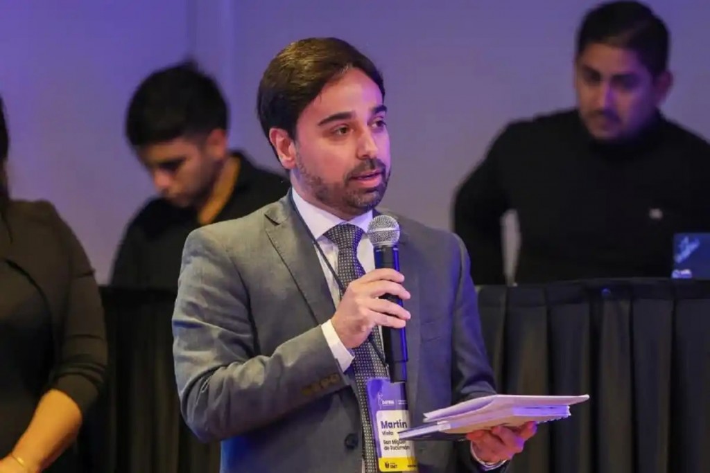 Un funcionario de la Provincia fue citado a indagatoria por crear un perfil falso con un DNI extraviado